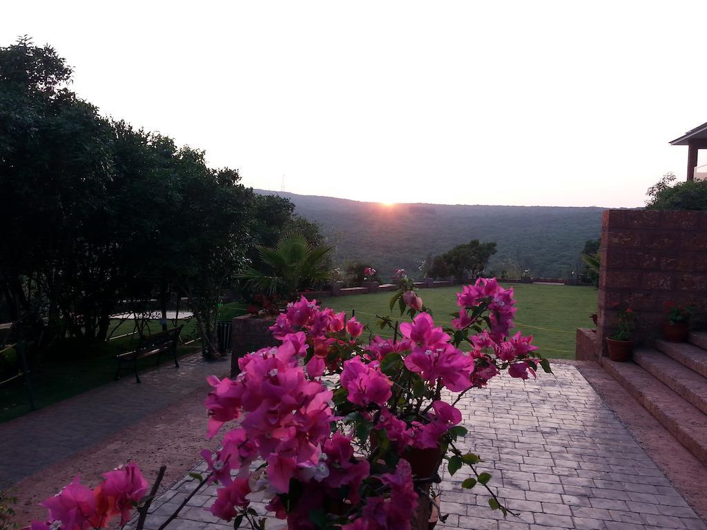 Bella Vista Resort Mahabaleshwar Ngoại thất bức ảnh