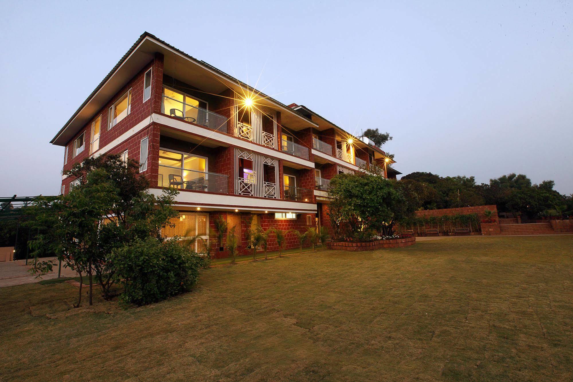 Bella Vista Resort Mahabaleshwar Ngoại thất bức ảnh