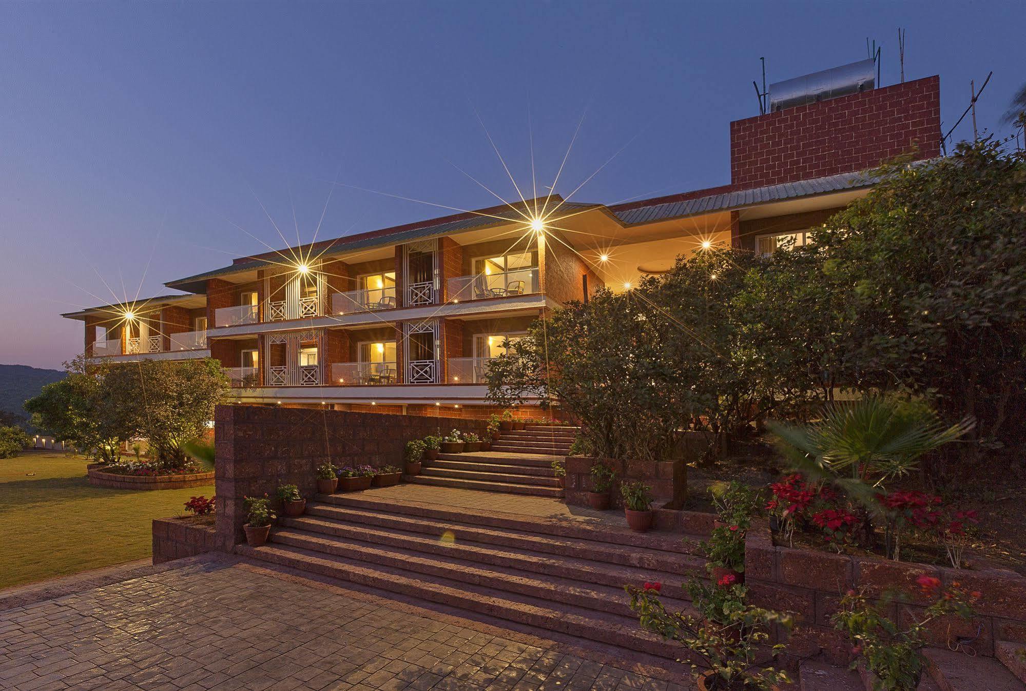 Bella Vista Resort Mahabaleshwar Ngoại thất bức ảnh